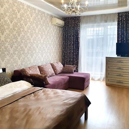 Lux Apartament Dacha Charkov Buitenkant foto