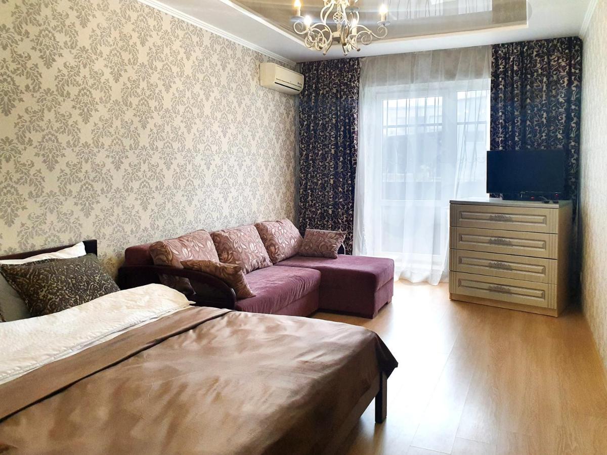 Lux Apartament Dacha Charkov Buitenkant foto