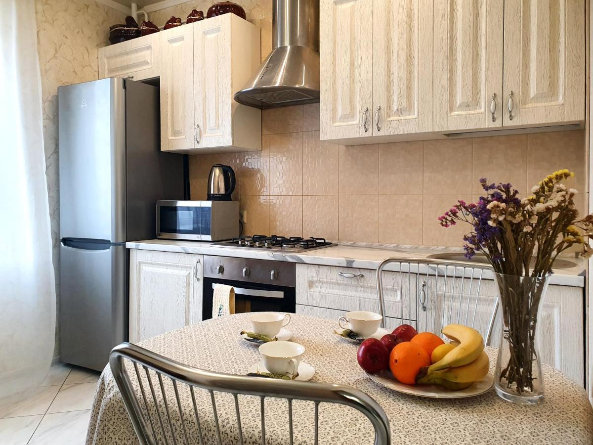 Lux Apartament Dacha Charkov Buitenkant foto