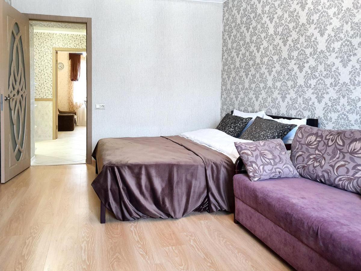 Lux Apartament Dacha Charkov Buitenkant foto